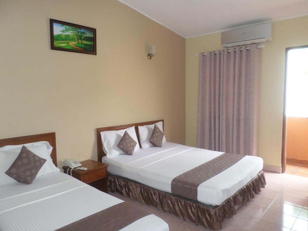 Skai Lodge Male Room photo